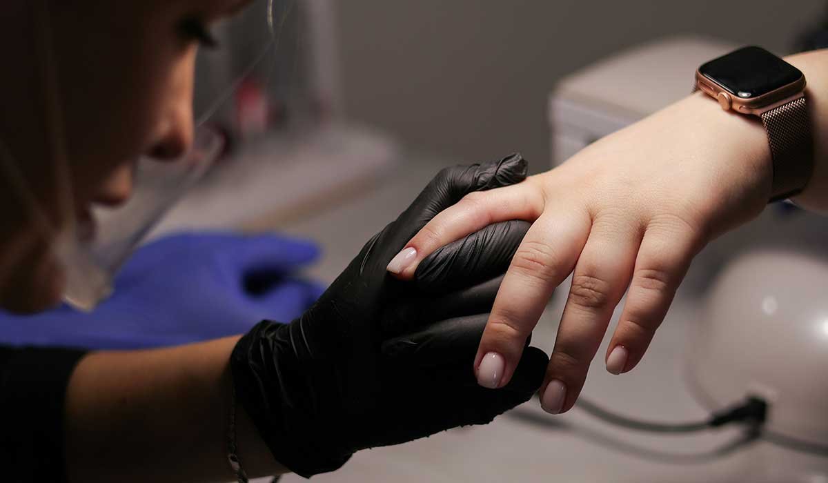 Nail Salon Red Flags to Watch Out For